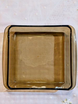 Vintage γυάλινο τετράγωνο ταψί Pyrex, φιμέ 22x22εκ
