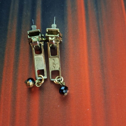 Earrings new zipper design