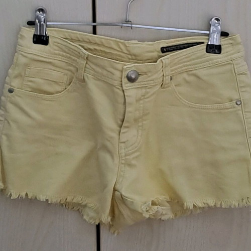 Silvian Heach women's yellow shorts size M, like new