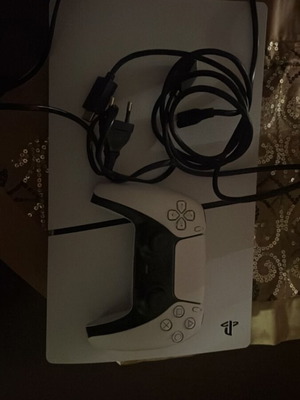 Sony PlayStation 5 Slim Digital Edition σαν καινούργιο με 1 χειριστήριο