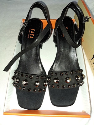 Sandals with stones and rhinestones new, size 39, black