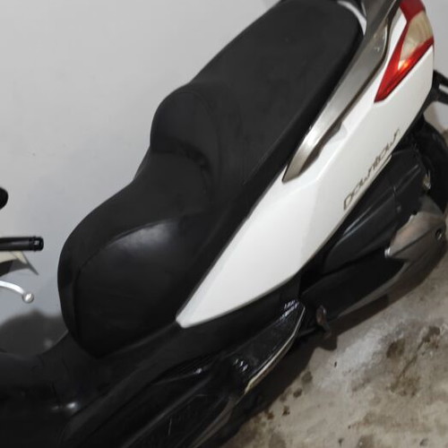 Kymco Downtown 300 scooter used, very good condition