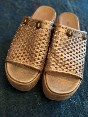 Musse Cloud women's sandals gold like new, platform sandals size 40