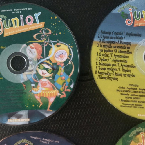 Junior magazine CD set like new with songs and stories