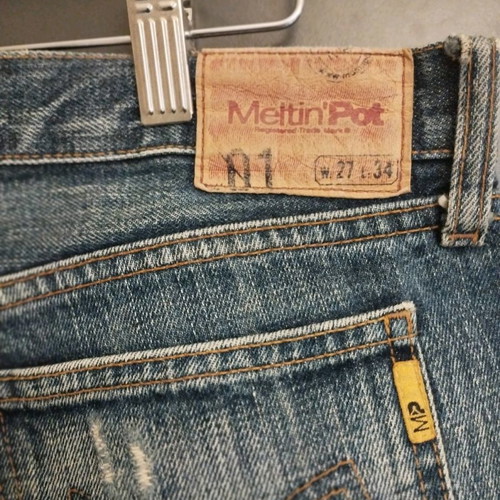 Meltin'Pot women's jeans used with factory distress bootcat W27L34