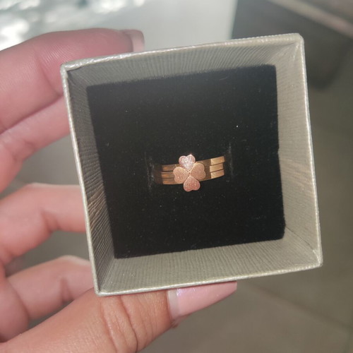 Ring with Four-Leaf Clover Design New, Pink Gold Tone