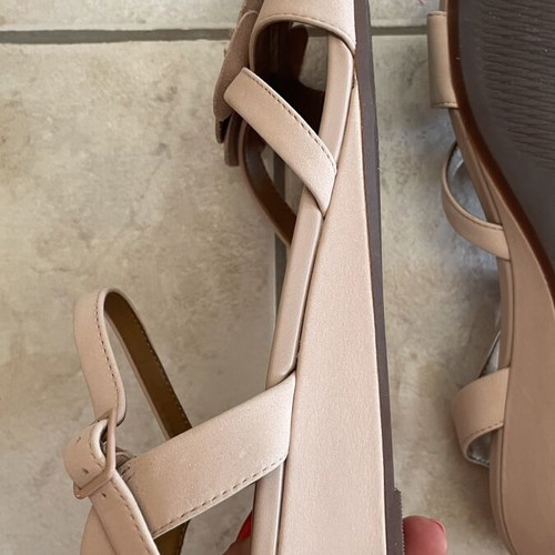 Clarks women's leather sandals with flower, beige nude, size 41