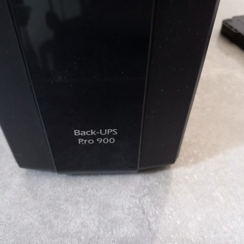 APC Back-UPS Pro 900 BR900GI UPS without batteries for repair