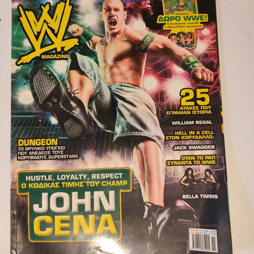 WWE magazines like new, 4 issues July-November 2009