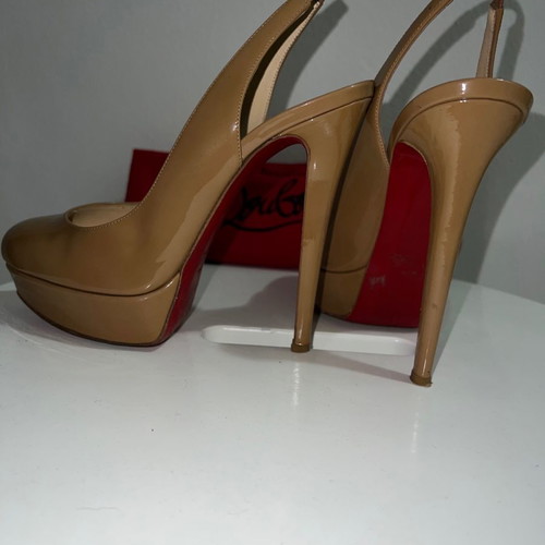 Παπούτσια Christian Louboutin Bianca sling back μεταχειρισμένα, μπεζ, 38,5