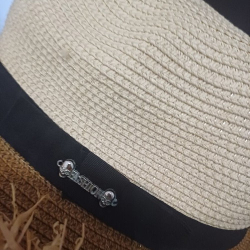 Hat new, one size