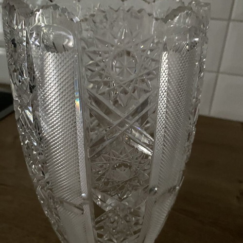 Crystal vase like new, heavy and stable