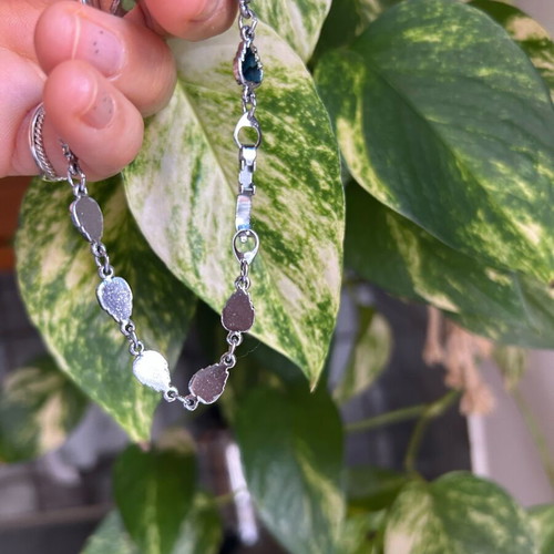 Bracelet with abalone shell inlays like new, silvertone leaf design