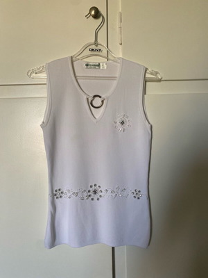 White blouse like new, size M