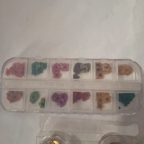 Nail decorations set, 4 pieces