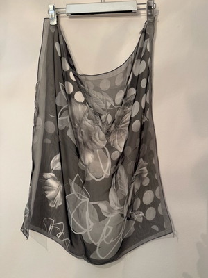 Scarf like new, 60x60 cm, white/gray neckerchief