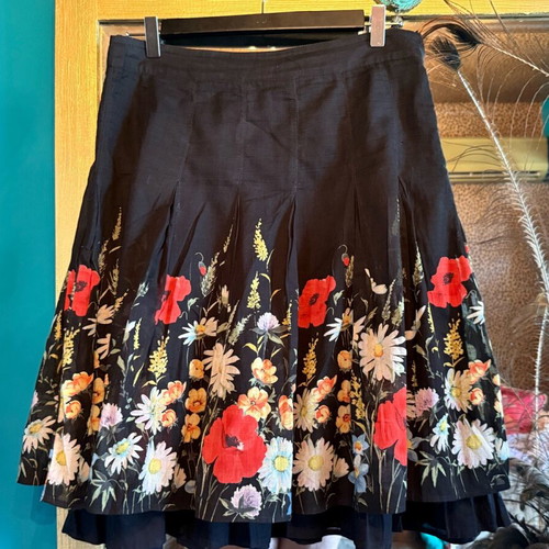 Toi&Moi linen flared skirt with ruffles, large, like new