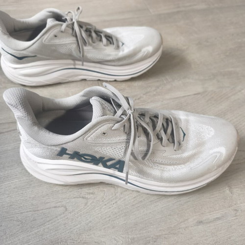 Hoka Clifton 10 men's running shoes, size 48, beige