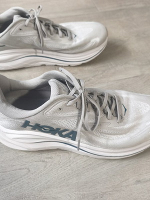 Hoka Clifton 10 men's running shoes, size 48, beige