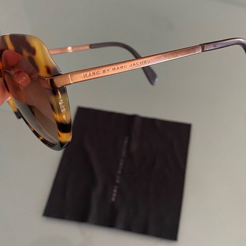 Marc by Marc Jacobs sunglasses like new, brown with bronze arms