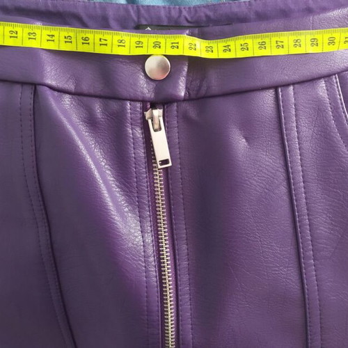 Stradivarius skirt used, synthetic leather, purple, size 42