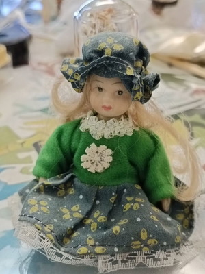 Small porcelain doll like new