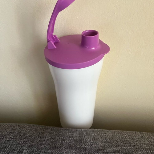 Tupperware σέικερ 800ml σαν καινούργιο