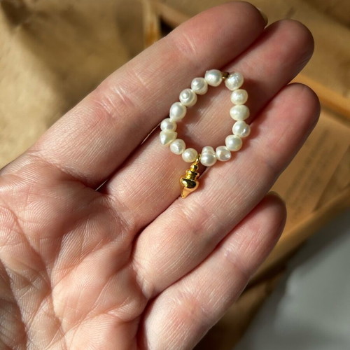 Fresh water pearl ring new with brass shell adjustable