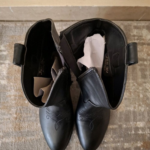 Black women's ankle boots new, size 38, cowboy style