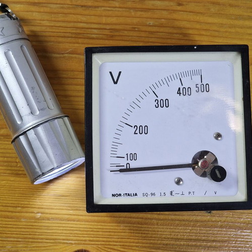 Analog voltmeter with LED flashlight gift, rechargeable batteries
