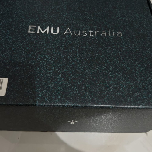 Emu Australia women's boots size 39 like new, black