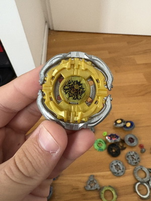 Bayblade used spinning top toy