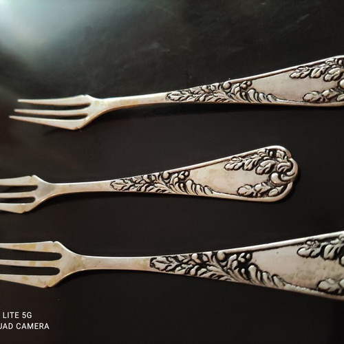 Silver 800 forks set of 3 with handmade engraving used