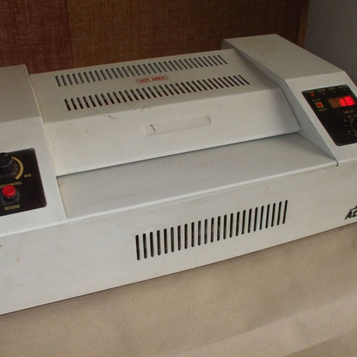 A3 laminating machine used with temperature control and reverse function