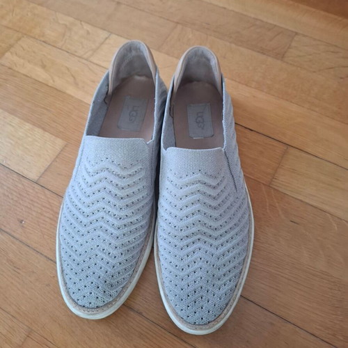 Ugg women's slip-on knit sneakers size 41 light grey