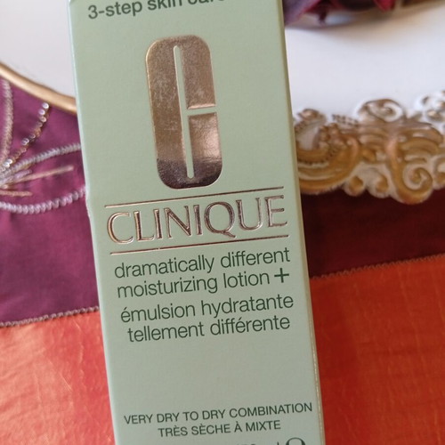 Clinique Dramatically Different Moisturizing Lotion 50 ml new