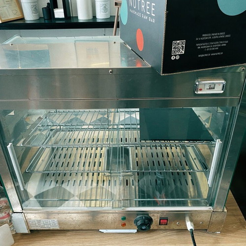 Marreti heated display cabinet 3-level chamber like new