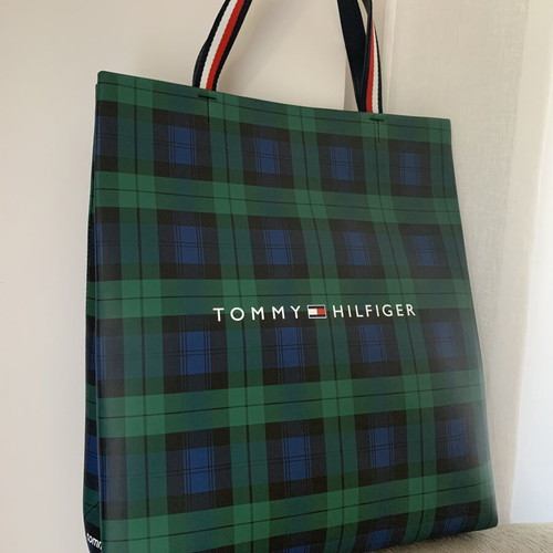 Shopper bag Tommy Hilfiger new, height 38cm, magnetic closure