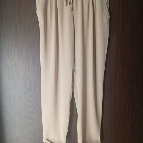 Zara women's beige pants like new, size L