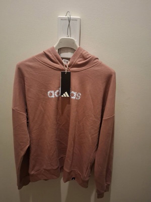 Adidas tracksuit new size M