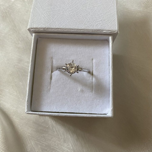 Silver solitaire ring 925 with high-quality zircon stones, new