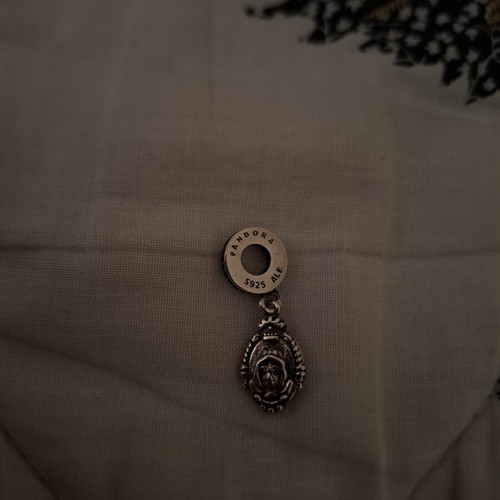 Pandora charm Magic Mirror of Snow White pendant like new