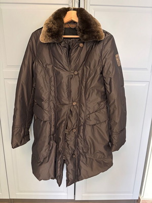 Geospirit down jacket with fur collar, like new, brown, size M