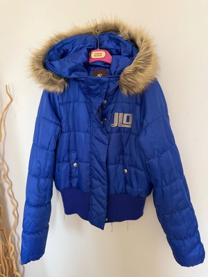 JLo Jacket M blue like new with fur on hood