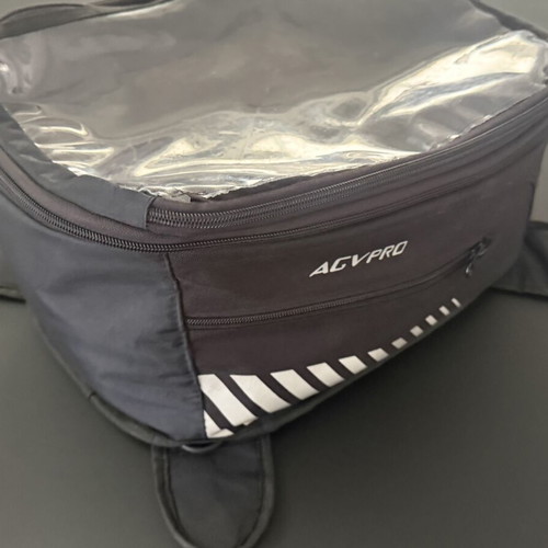 Magnetic tank bag