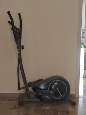 EverFit EFK-500 Magnetic Elliptical Machine like new
