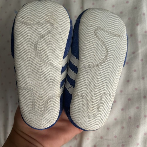 Adidas Gazelle Crib baby shoes size 19 like new, blue