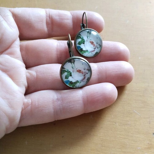 Handmade earrings with rose design like new