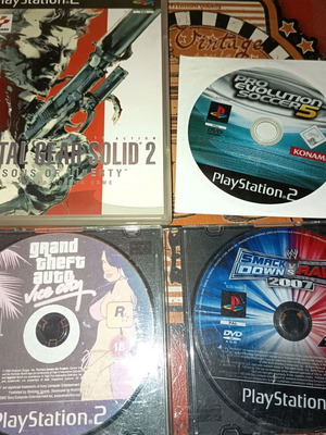 Πακέτο PlayStation 2 με Metal Gear Solid 2, PES 5, GTA Vice City και WWE 2007