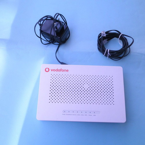 ZTE router model ZXHN H267A like new